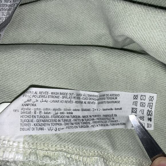 ZARA High Waisted Pastel Green 100% Cotton Women Paper Bag Shorts Size US 2 - Picture 10 of 10